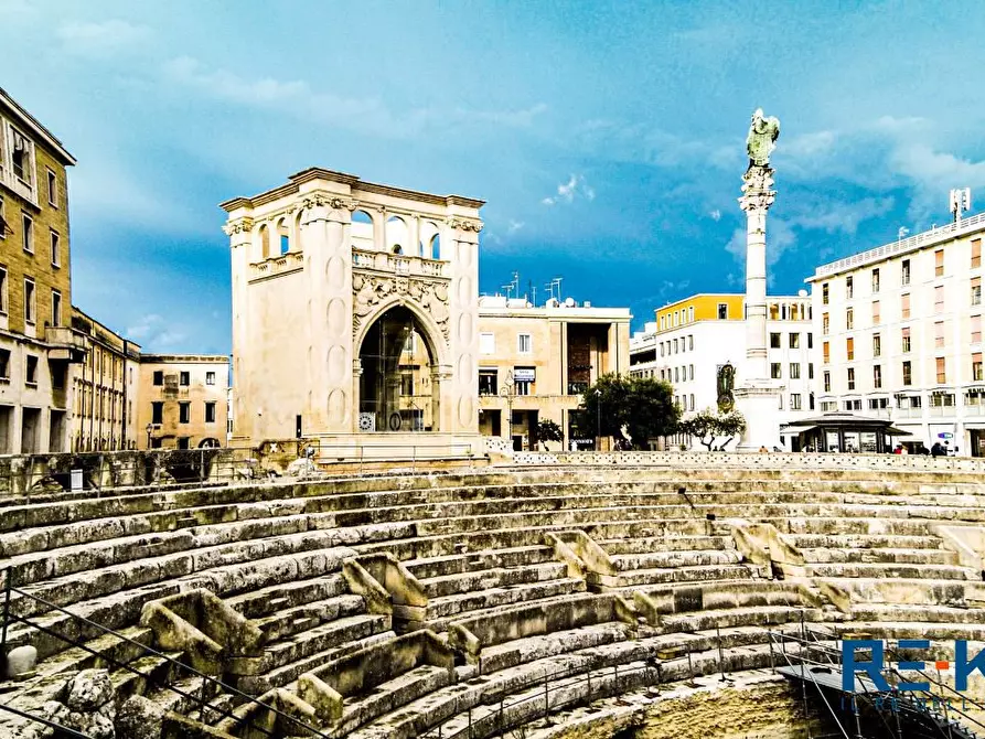 Immagine 6 di Negozio in affitto  a Lecce