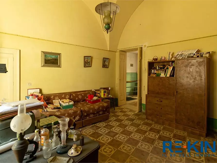 Immagine 10 di Palazzo in vendita  a Racale