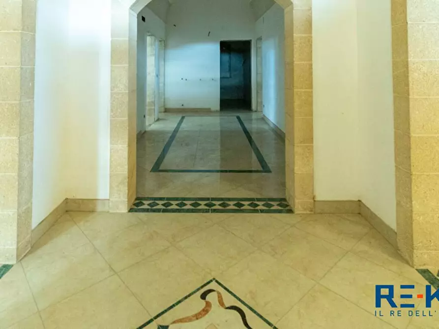 Immagine 5 di Villa in vendita  snc a Carpignano Salentino
