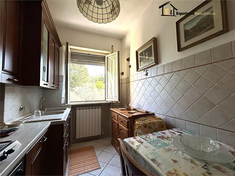 Immagine 10 di Appartamento in vendita  17 a Poggio Mirteto