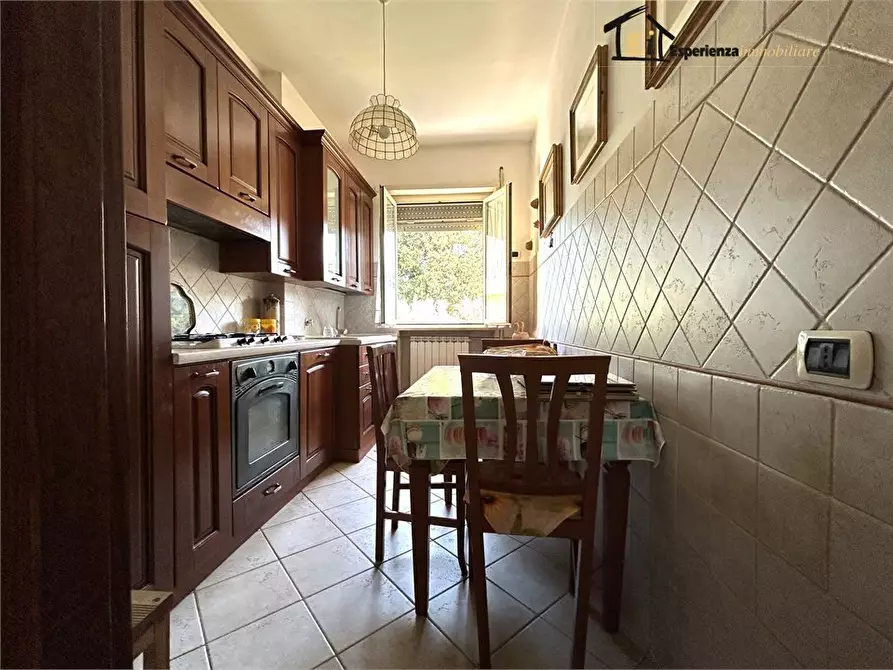 Immagine 9 di Appartamento in vendita  17 a Poggio Mirteto