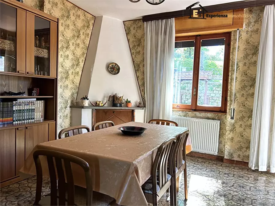 Immagine 1 di Appartamento in vendita  3 a Torri In Sabina