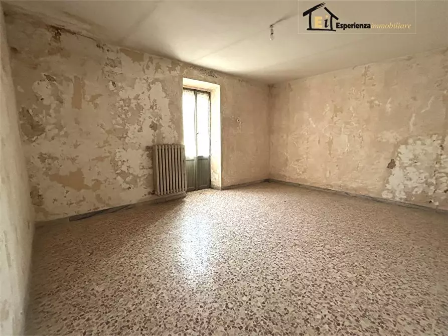 Immagine 3 di Appartamento in vendita  3 a Castelnuovo Di Farfa