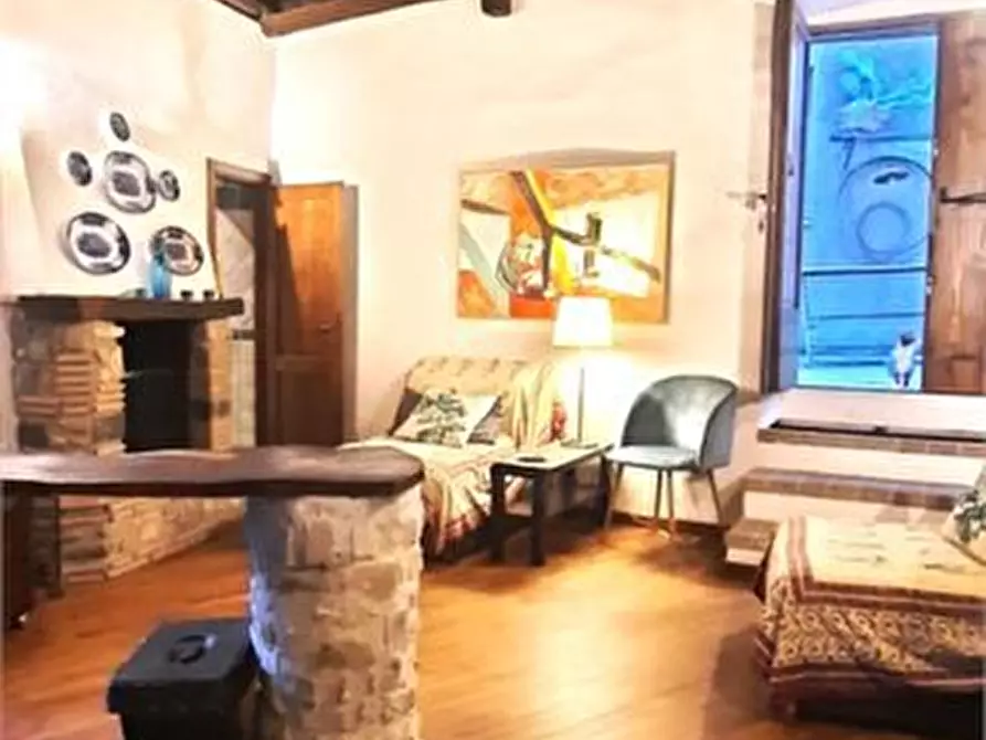 Immagine 1 di Appartamento in vendita  snc a Casperia