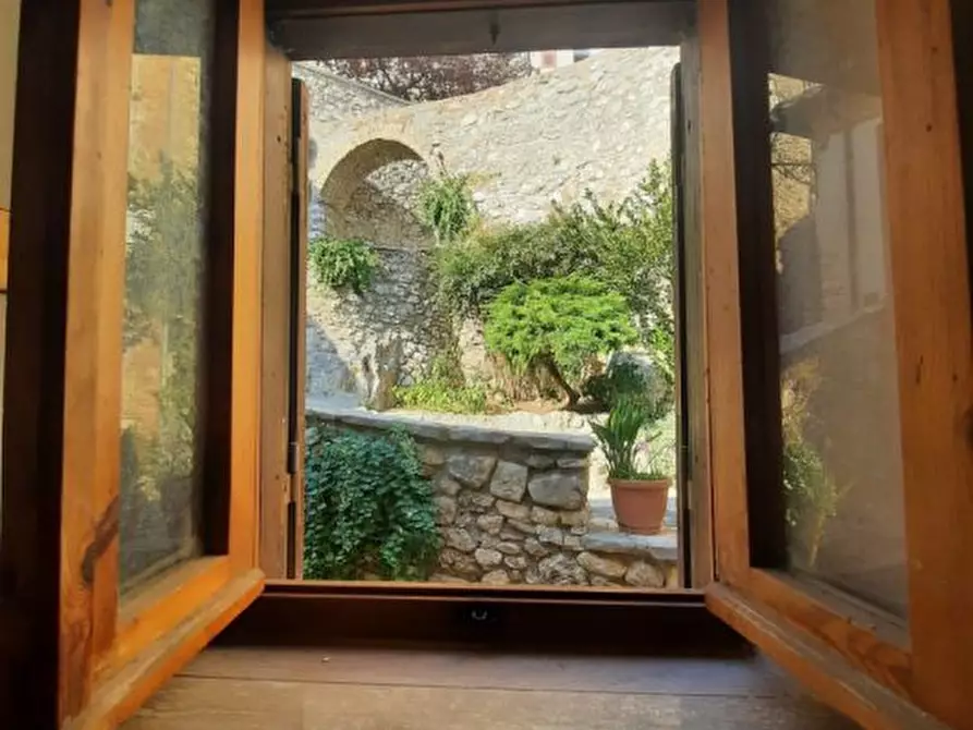 Immagine 3 di Casa semindipendente in vendita  snc a Roccantica
