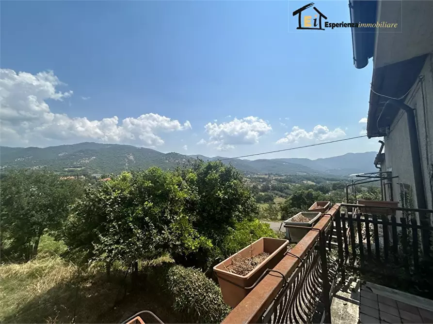 Immagine 9 di Casa semindipendente in vendita  snc a Configni