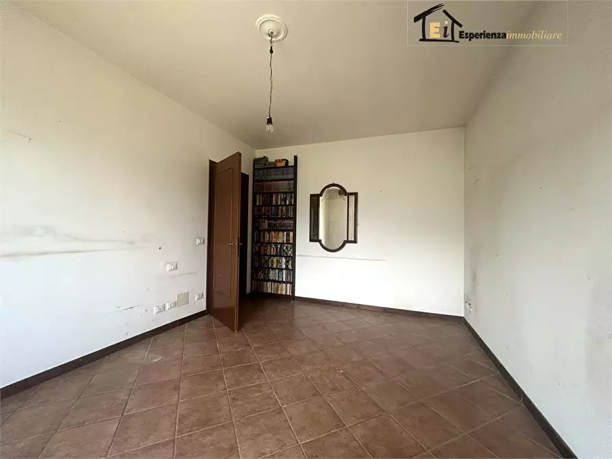 Immagine 8 di Casa semindipendente in vendita  snc a Configni