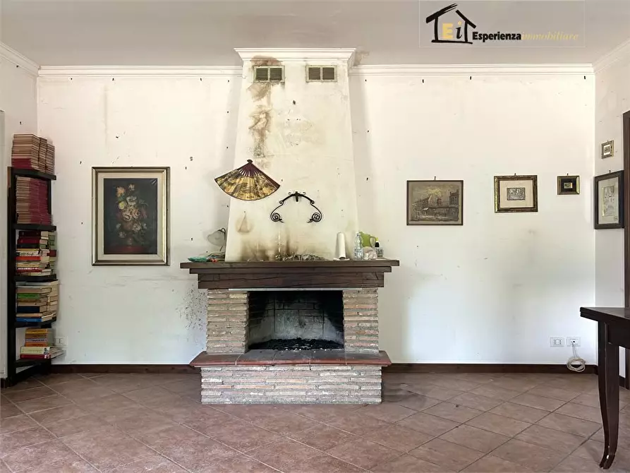 Immagine 2 di Casa semindipendente in vendita  snc a Configni