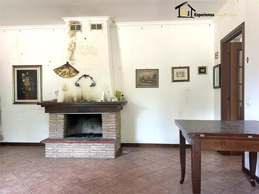 Immagine 4 di Casa semindipendente in vendita  snc a Configni