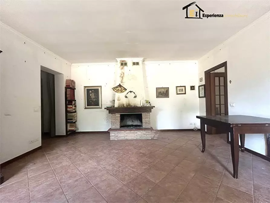 Immagine 3 di Casa semindipendente in vendita  snc a Configni