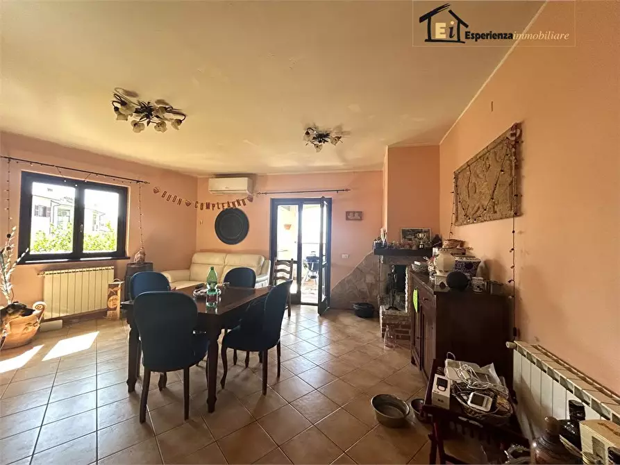 Immagine 5 di Casa semindipendente in vendita  snc a Poggio Mirteto