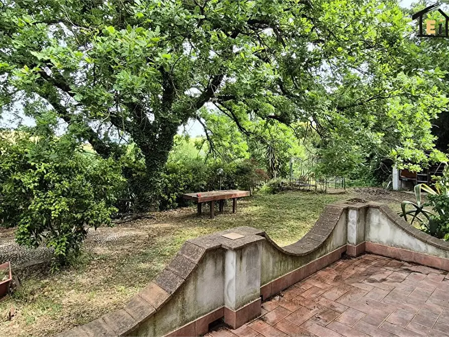 Immagine 1 di Villa in vendita  14 a Nazzano