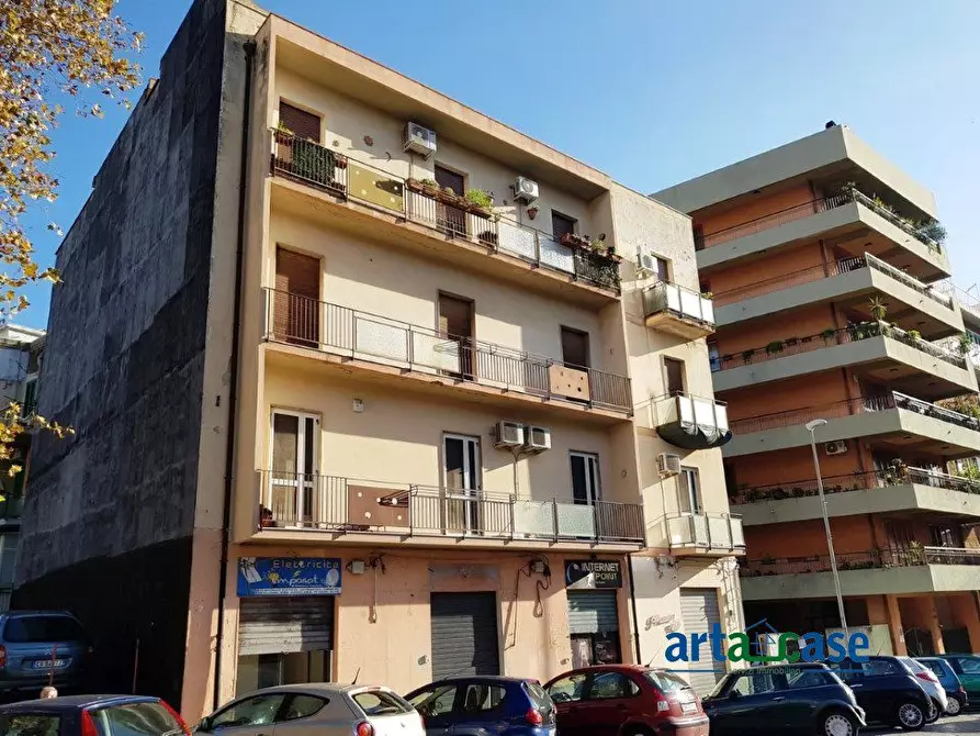 Immagine 3 di Negozio in affitto  248 a Messina