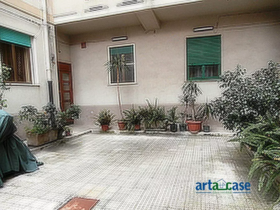 Immagine 3 di Appartamento in vendita  a Messina
