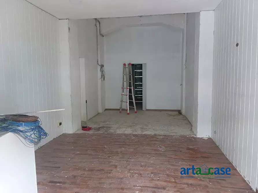 Immagine 4 di Negozio in affitto  2 a Messina