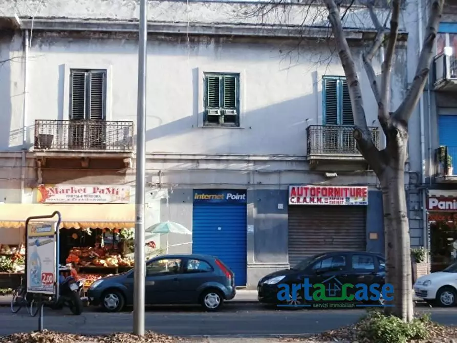 Immagine 1 di Negozio in affitto  33c a Messina