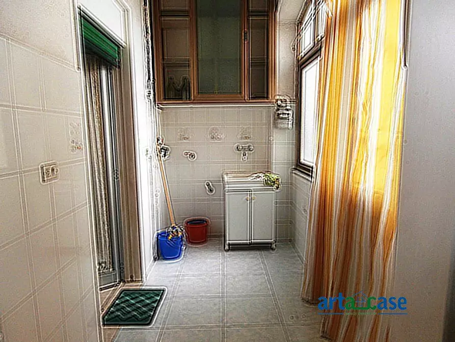 Immagine 2 di Appartamento in vendita  a Messina