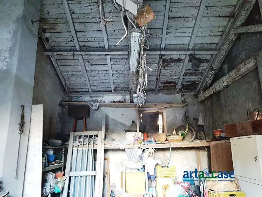 Immagine 4 di Magazzino in vendita  99 a Messina