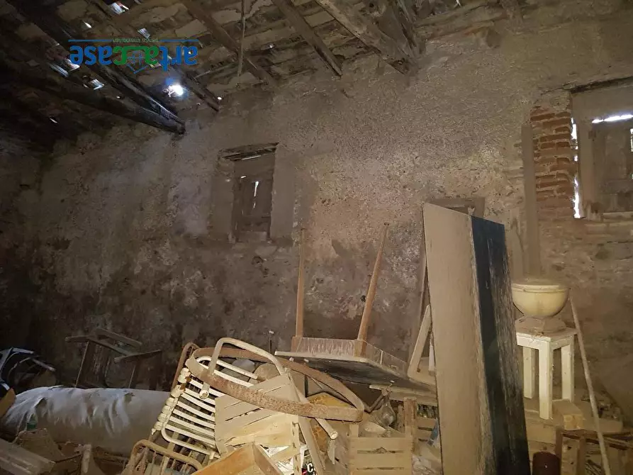 Immagine 1 di Magazzino in vendita  1 a Messina