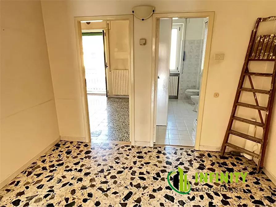 Immagine 4 di Appartamento in affitto  21 a Matera