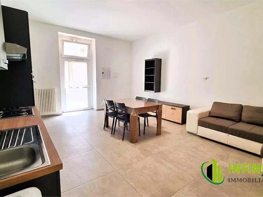 Immagine 2 di Appartamento in affitto  9 a Matera