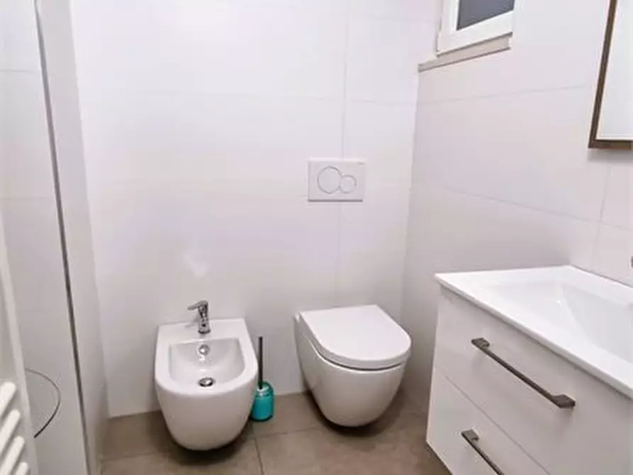 Immagine 6 di Appartamento in affitto  9 a Matera