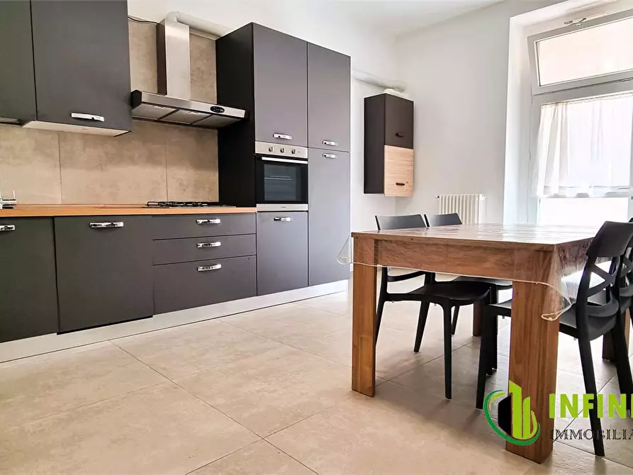 Immagine 1 di Appartamento in affitto  9 a Matera