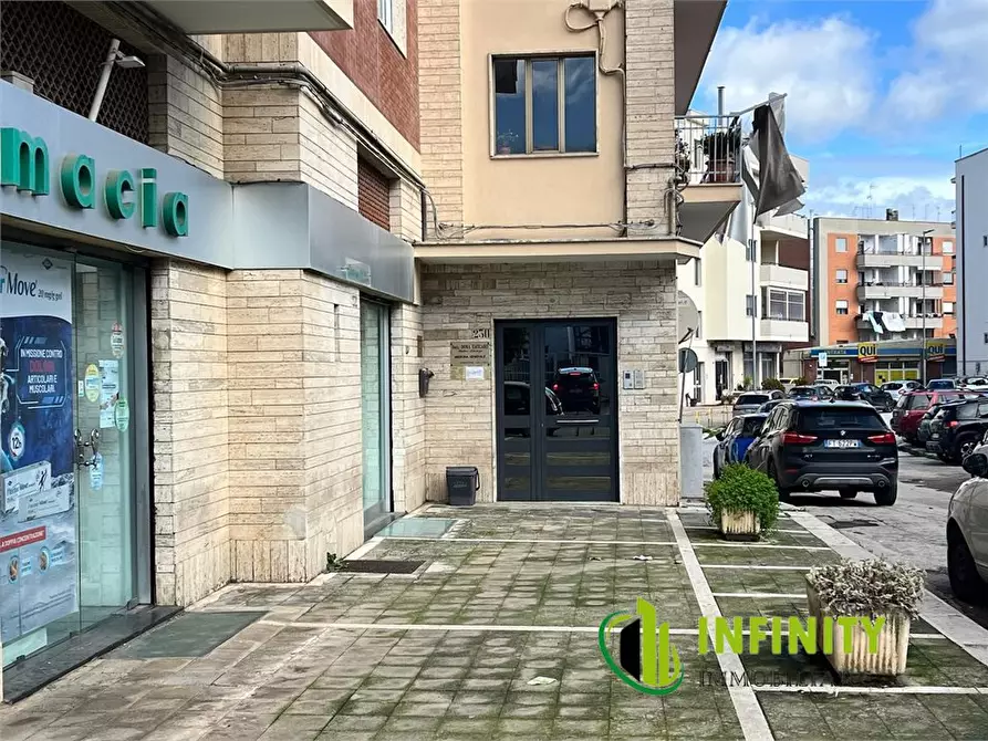 Immagine 3 di Appartamento in vendita  230 a Matera