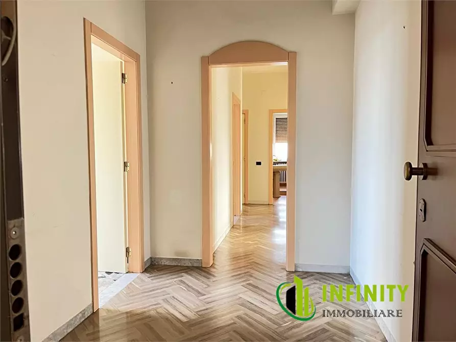 Immagine 5 di Appartamento in vendita  230 a Matera