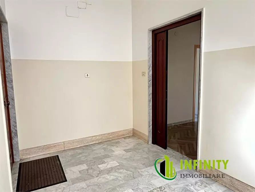 Immagine 4 di Appartamento in vendita  230 a Matera
