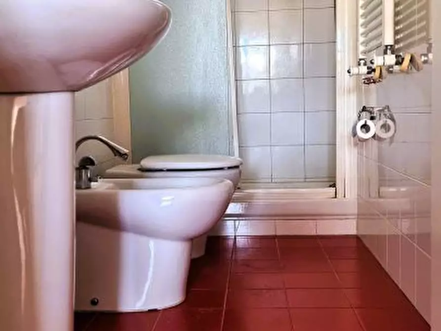 Immagine 10 di Appartamento in vendita  7 a Matera