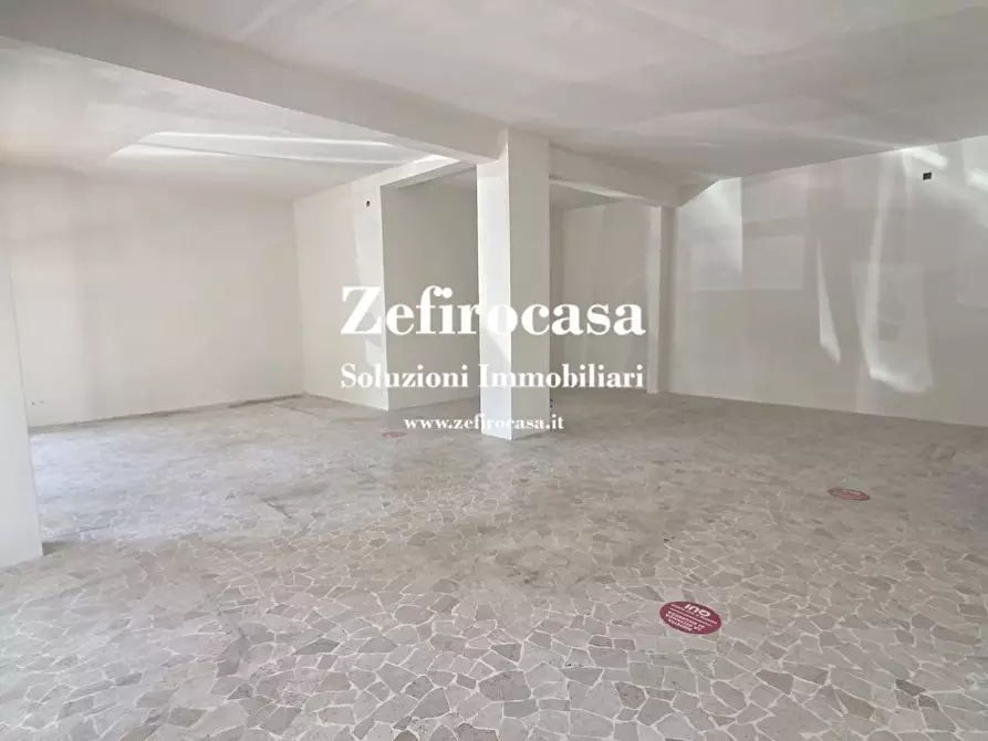 Immagine 5 di Negozio in affitto  a San Giovanni In Persiceto