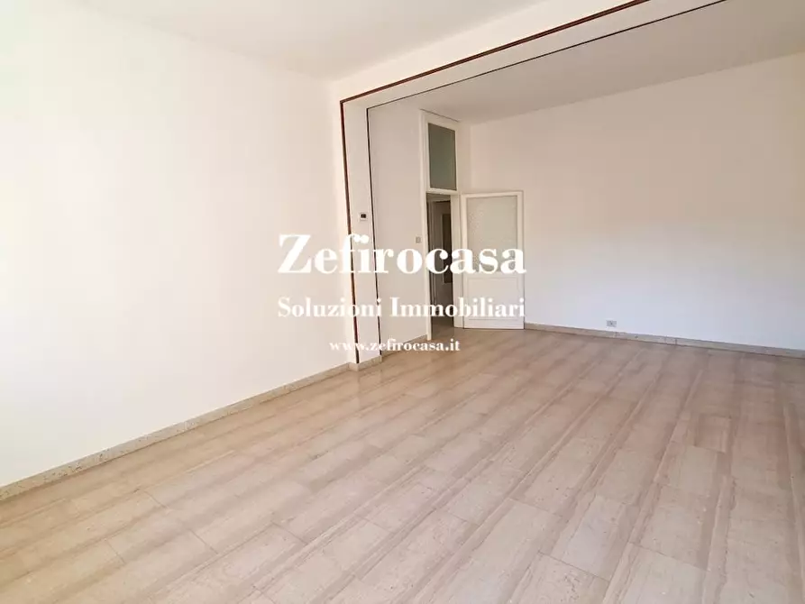 Immagine 2 di Appartamento in vendita  a Bologna