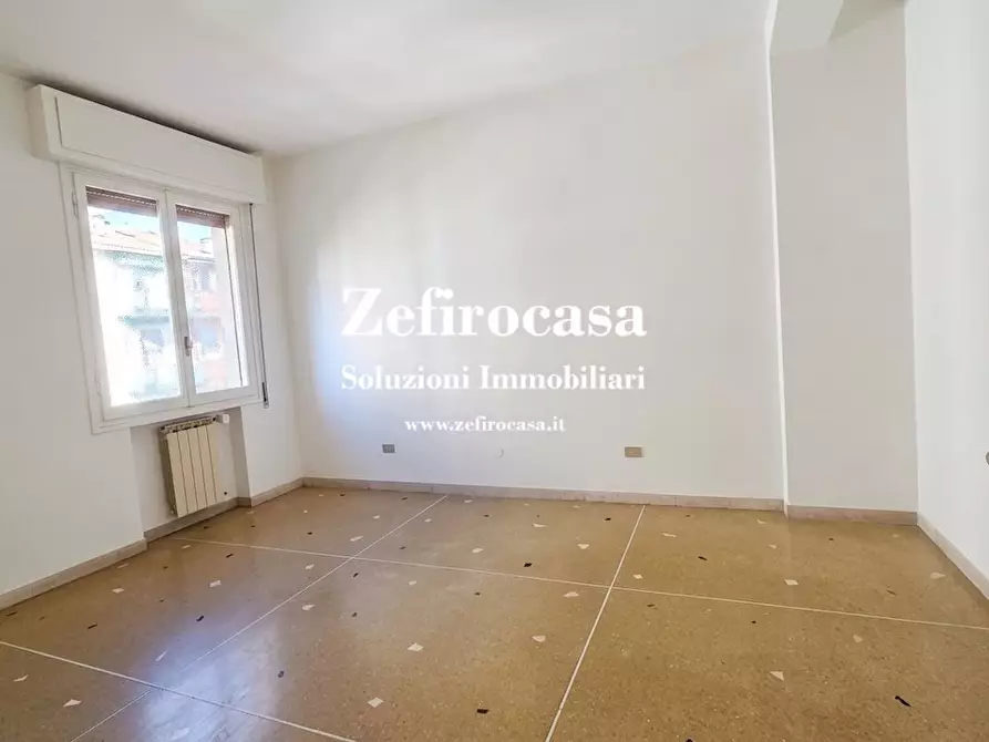Immagine 8 di Appartamento in vendita  a Bologna