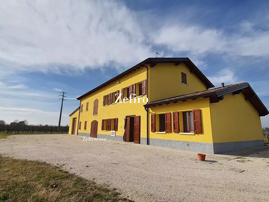 Immagine 6 di Villa in vendita  a Rolo
