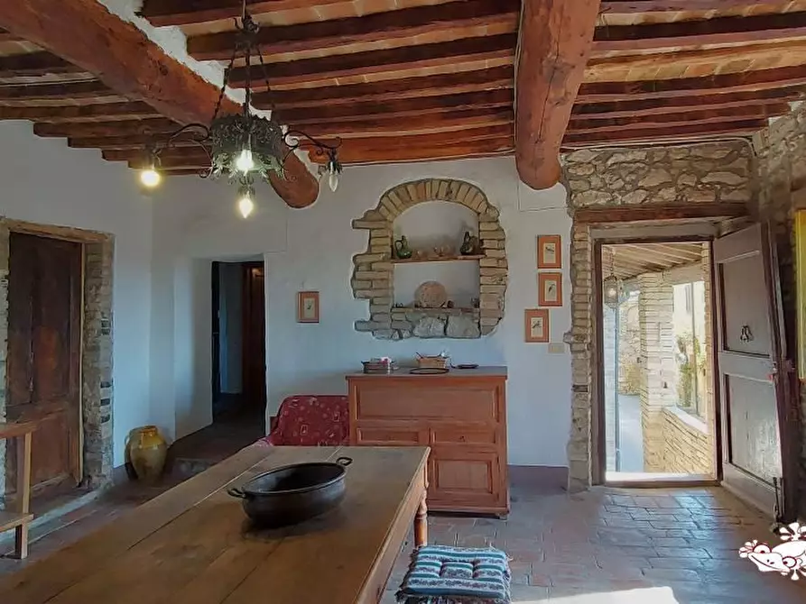 Immagine 1 di Appartamento in vendita  a San Gimignano