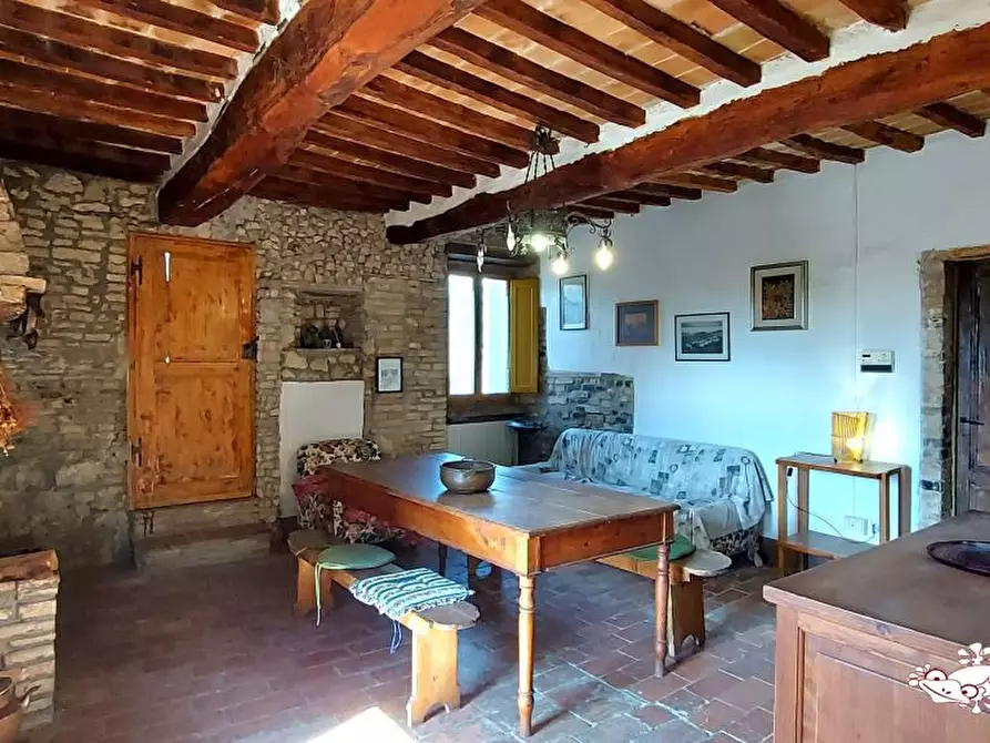 Immagine 3 di Appartamento in vendita  a San Gimignano