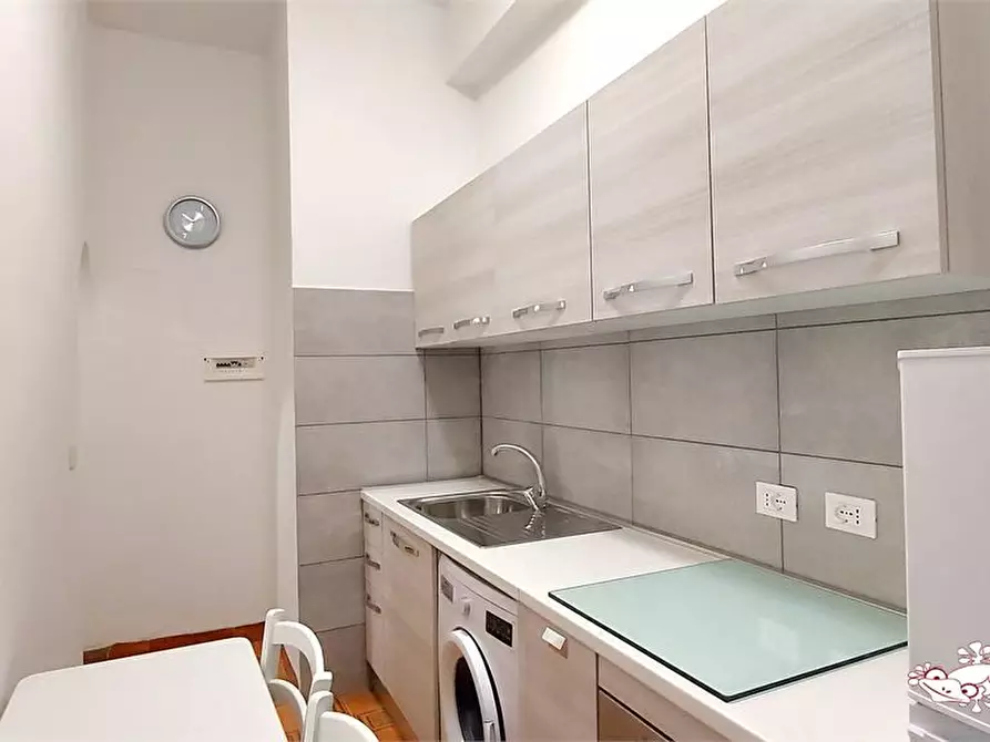 Immagine 2 di Appartamento in vendita  a San Gimignano