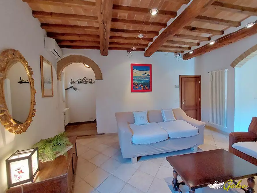 Immagine 10 di Appartamento in vendita  a San Gimignano