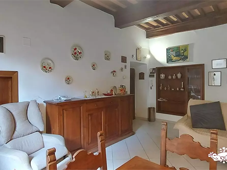 Immagine 4 di Appartamento in vendita  a San Gimignano