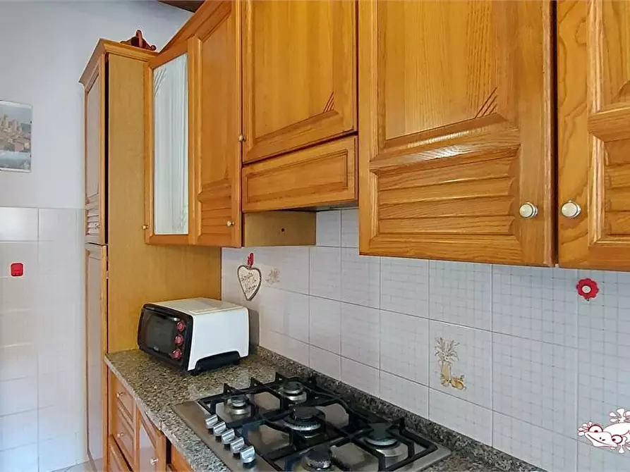 Immagine 7 di Appartamento in vendita  a San Gimignano