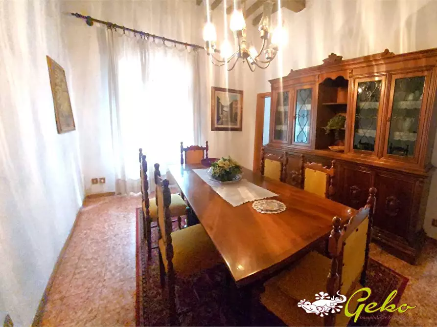 Immagine 2 di Appartamento in vendita  a San Gimignano