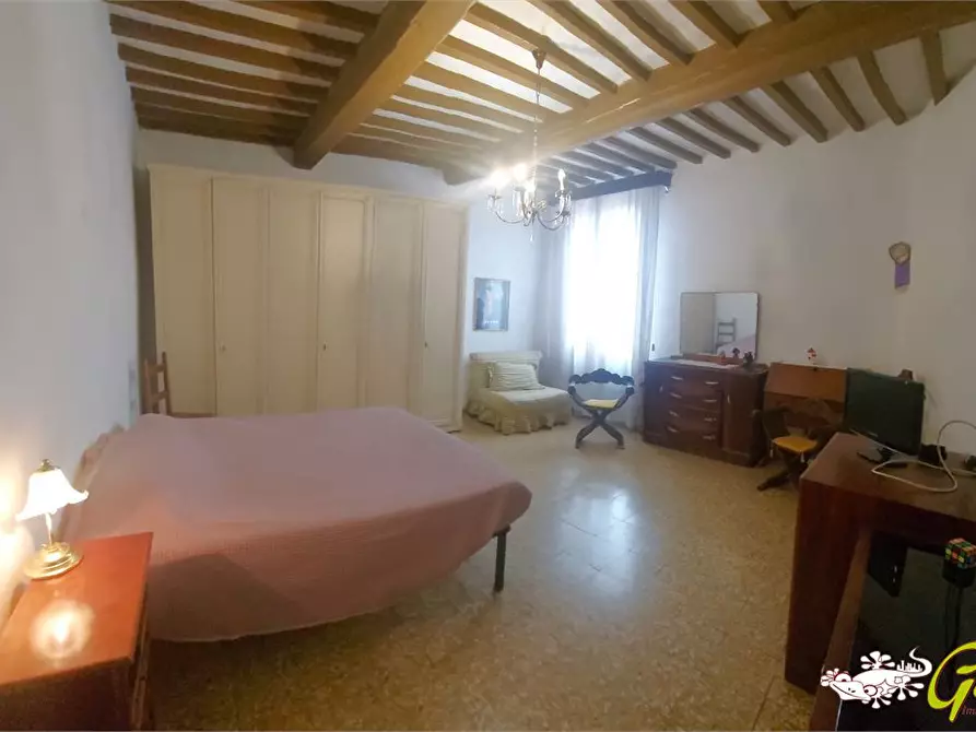 Immagine 7 di Appartamento in vendita  a San Gimignano
