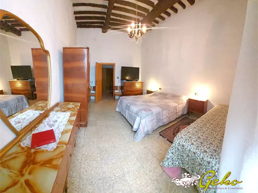 Immagine 10 di Appartamento in vendita  a San Gimignano