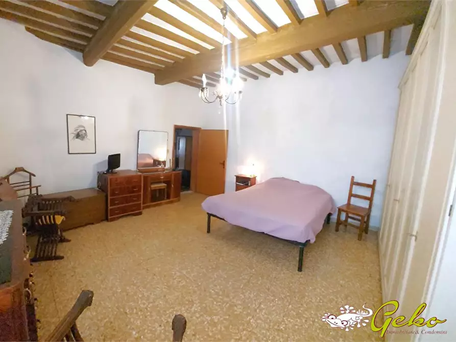 Immagine 6 di Appartamento in vendita  a San Gimignano