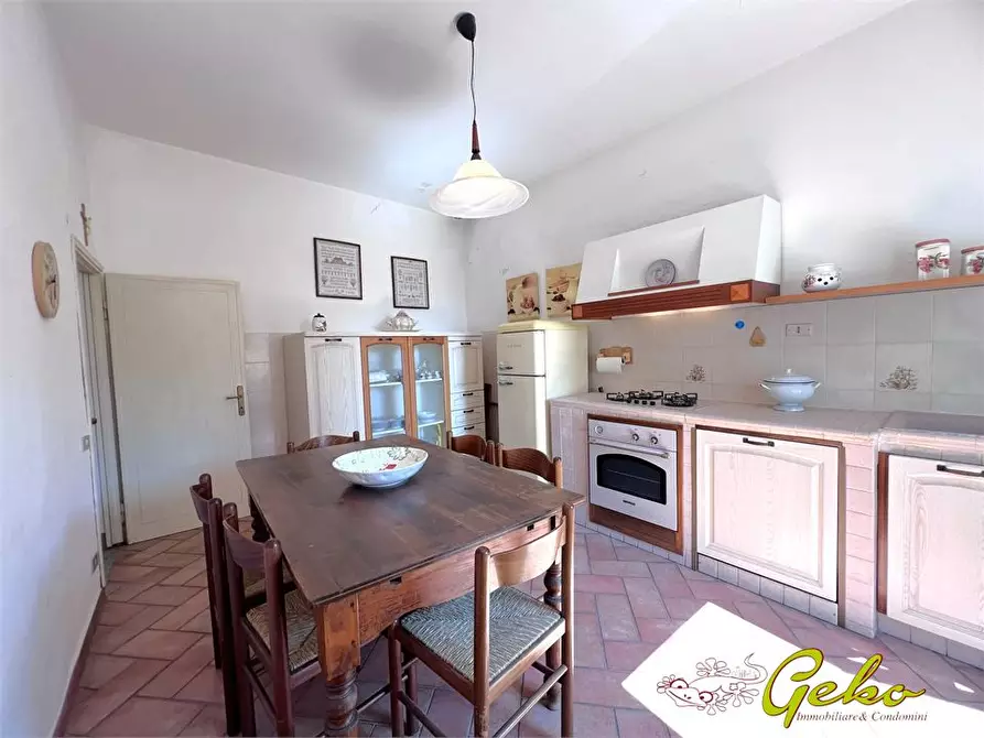Immagine 4 di Appartamento in vendita  a San Gimignano