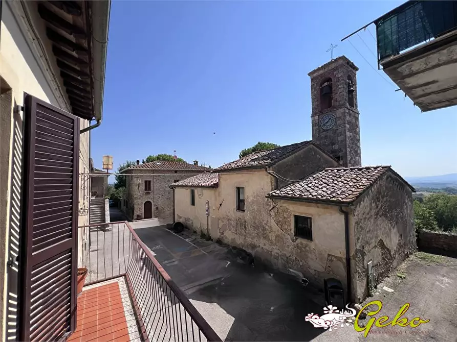 Immagine 10 di Appartamento in vendita  a San Gimignano