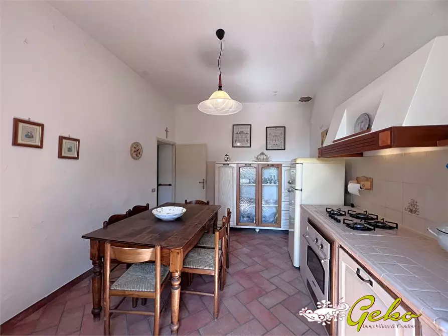 Immagine 3 di Appartamento in vendita  a San Gimignano