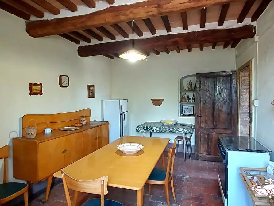 Immagine 10 di Appartamento in vendita  a San Gimignano