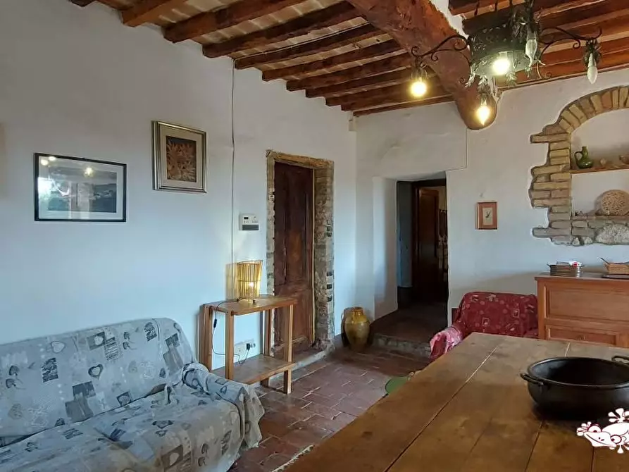 Immagine 6 di Appartamento in vendita  a San Gimignano